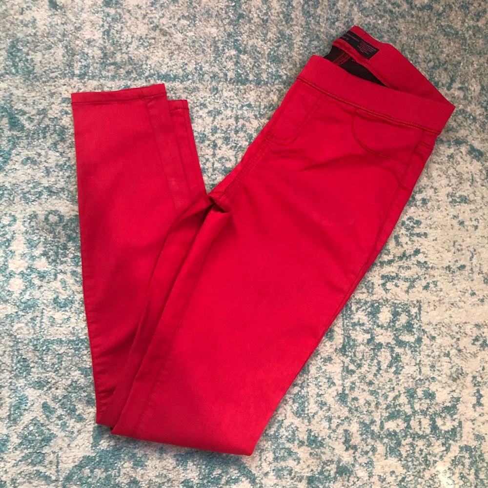 No Boundaries red jeans